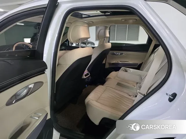 Genesis GV70 id 3528869 из Кореи 8