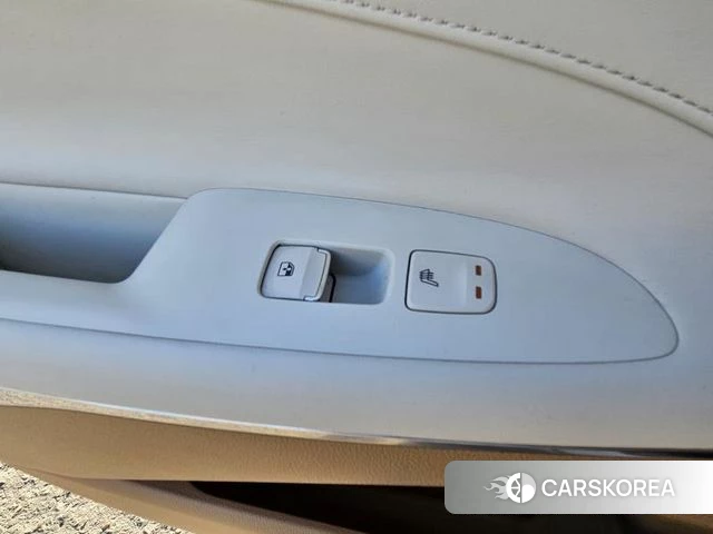 Hyundai The New Grandeur IG Hybrid id 4389867 из Кореи 8