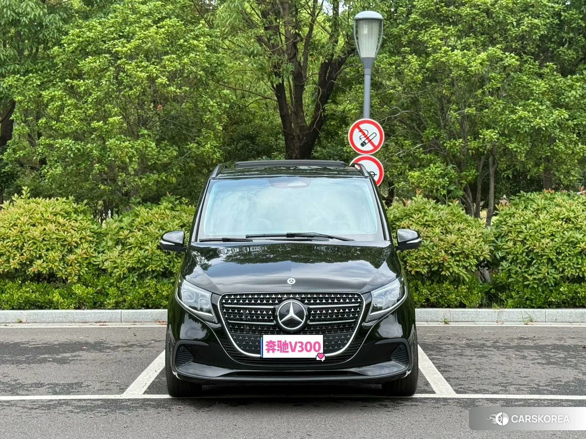Mercedes-Benz V-class id 4486466 из Китая 8