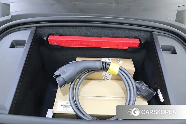 Porsche Taycan id 3054274 из Кореи 8