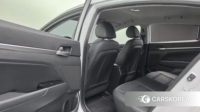 Hyundai The New Avante AD id 3607854 из Кореи 8