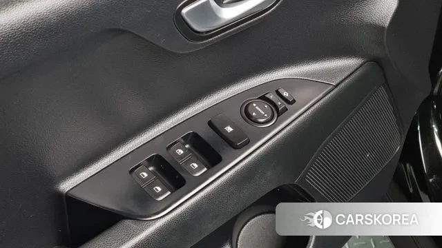 Kia Stonic id 3484920 из Кореи 8