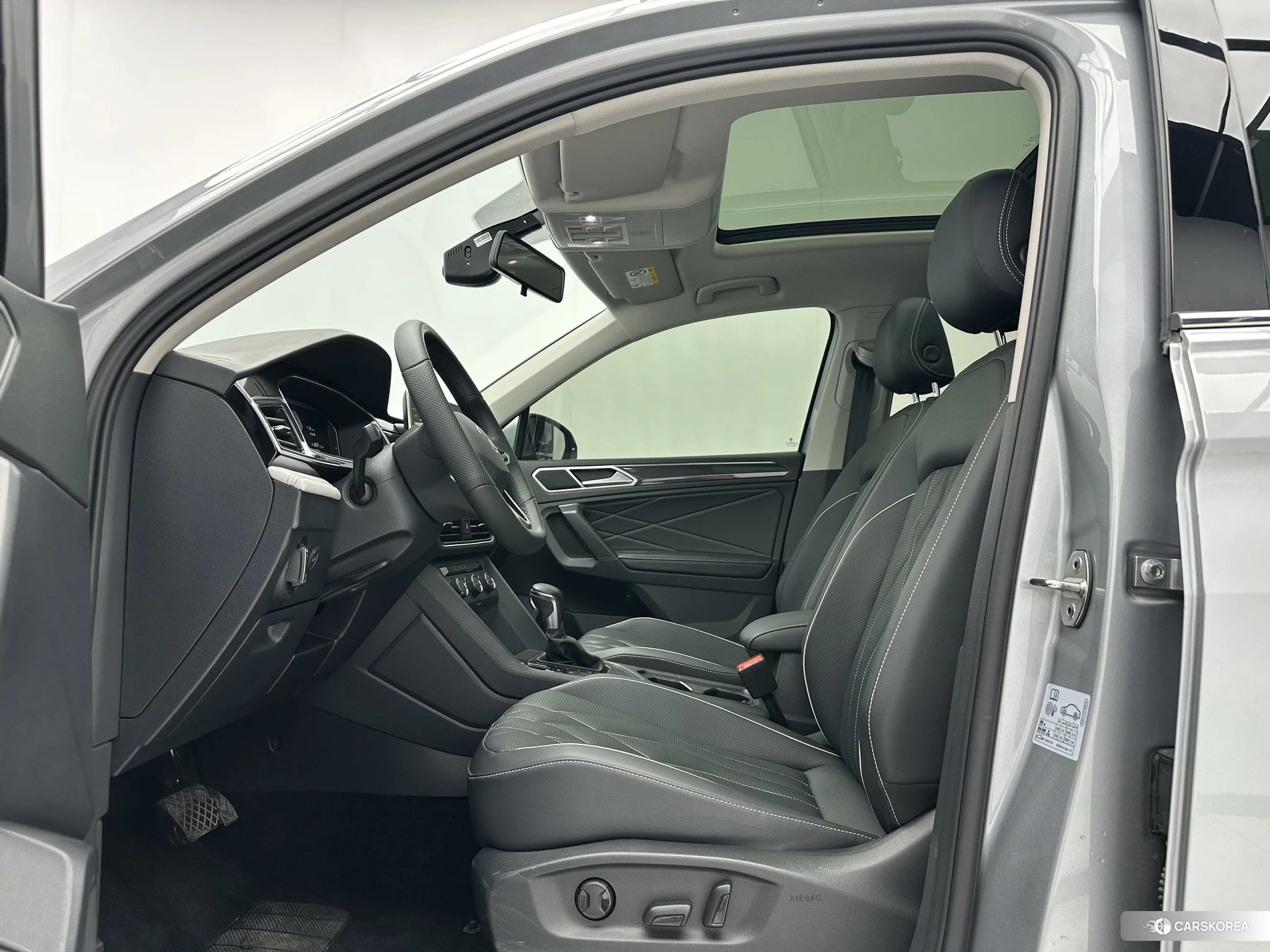 Volkswagen Tiguan L id 4514873 из Китая 8