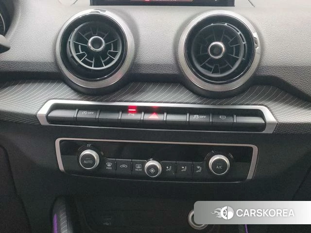 Audi Q2L id 4276683 из Китая 8