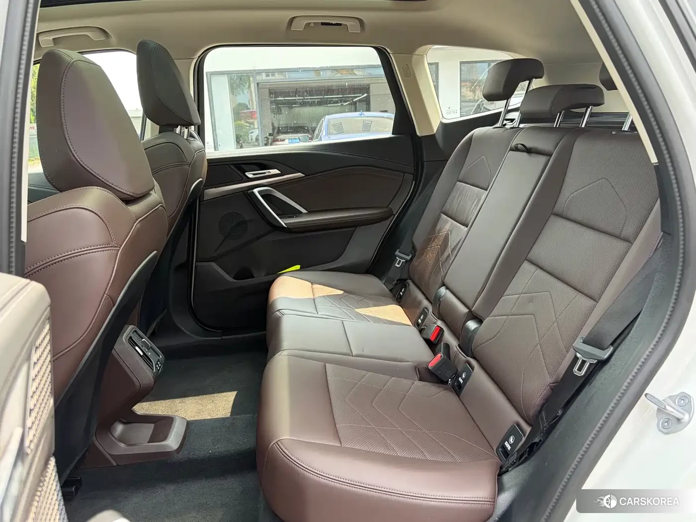 BMW iX1 id 4681250 из Китая 8