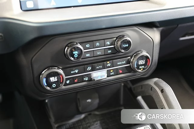 Ford Bronco 6th Generation id 4623154 из Кореи 8