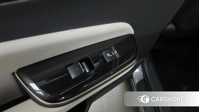 Toyota Crown Crossover id 4834365 из Кореи 8