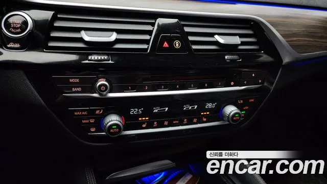 BMW 5 Series (G30) id 2494766 из Кореи 8