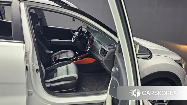 Kia Stonic id 3034416 из Кореи 8