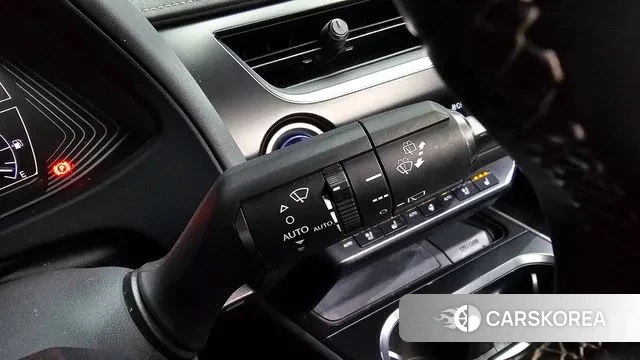 Lexus UX250h id 3740468 из Кореи 8