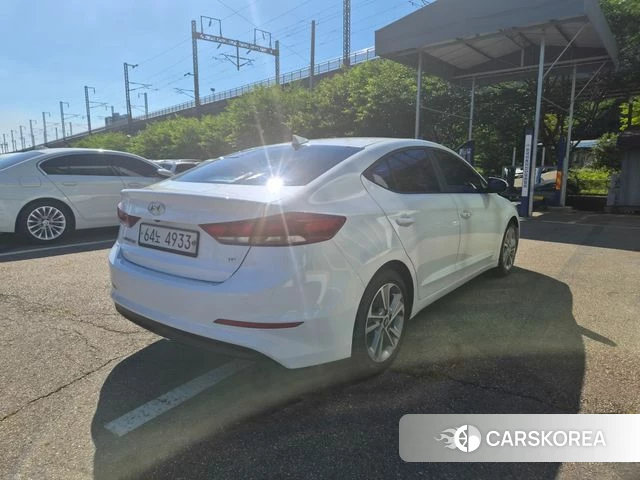 Hyundai Avante AD id 4496949 из Кореи 8