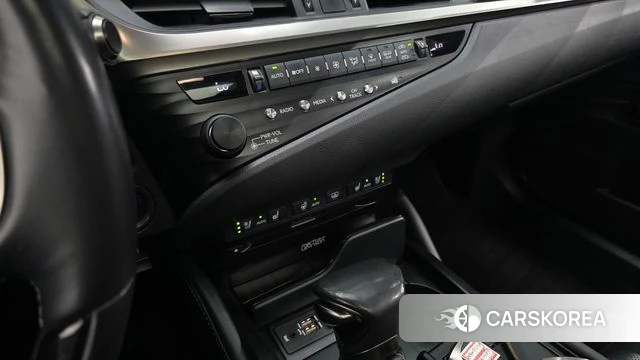 Lexus ES300h 7th generation id 4525591 из Кореи 8