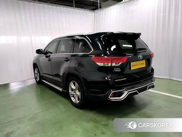 Toyota Highlander id 4211359 из Китая 8