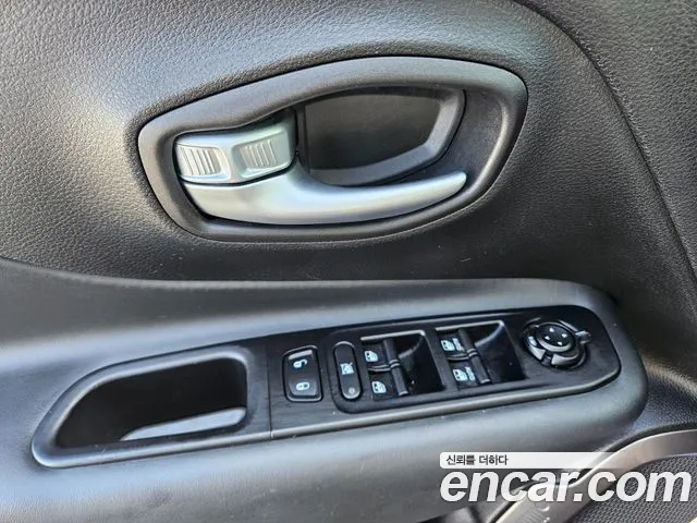 Jeep Renegade id 2398623 из Кореи 8