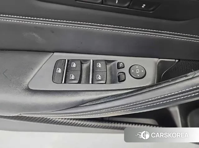 BMW 5 Series (G30) id 3766524 из Кореи 8