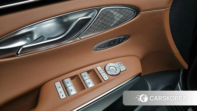 Genesis GV70 id 4283316 из Кореи 8
