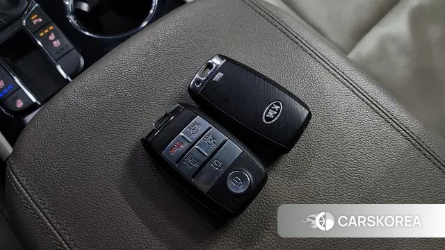 Kia The New Carnival id 3647218 из Кореи 8