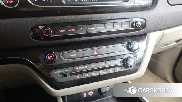 Kia The New Carnival id 3557378 из Кореи 8