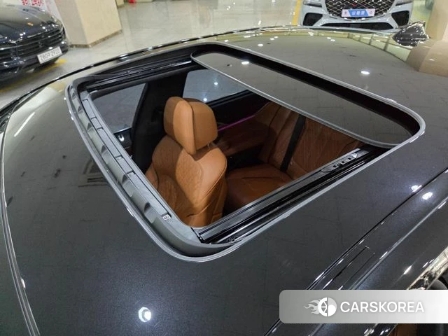 BMW 7 Series (G11) id 3799576 из Кореи 8