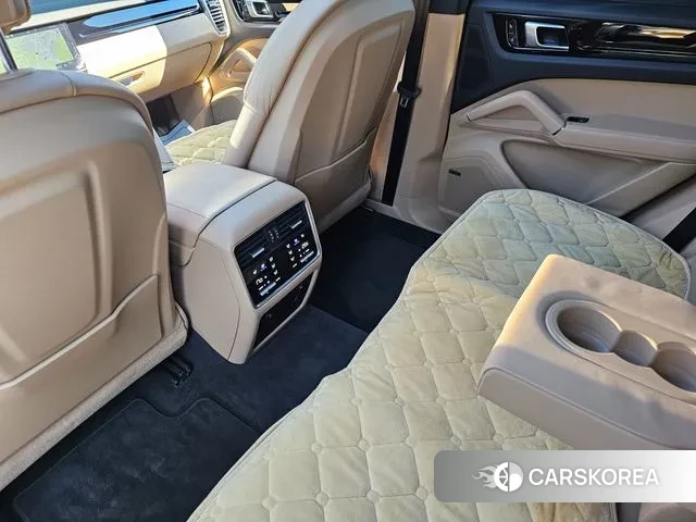 Porsche Cayenne (PO536) id 3709139 из Кореи 8