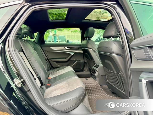 Audi A6L id 4300993 из Китая 8