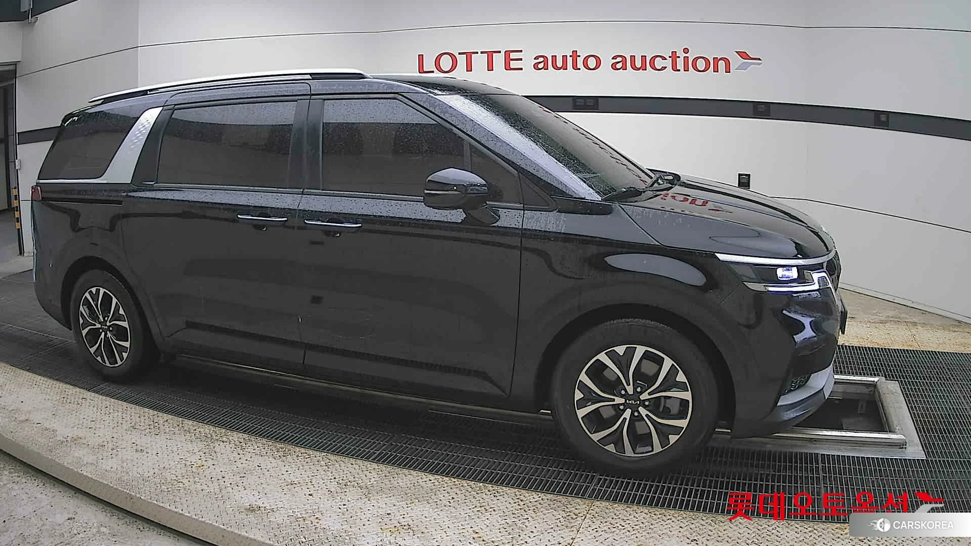 Kia Carnival id 4352383 из Кореи 8