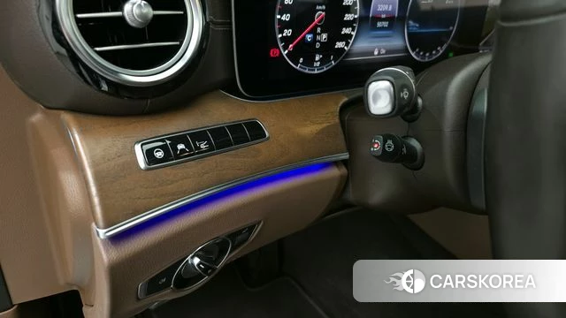 Mercedes-Benz E-Class W213 id 3813783 из Кореи 8
