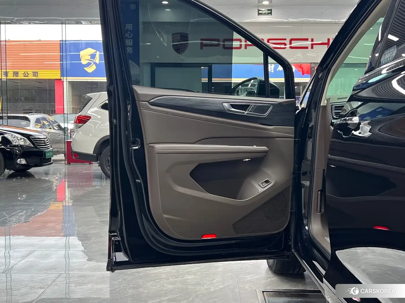 Volkswagen Viloran id 4547416 из Китая 8