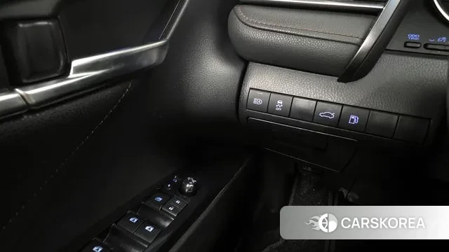 Toyota Camry (XV70) id 3024601 из Кореи 8