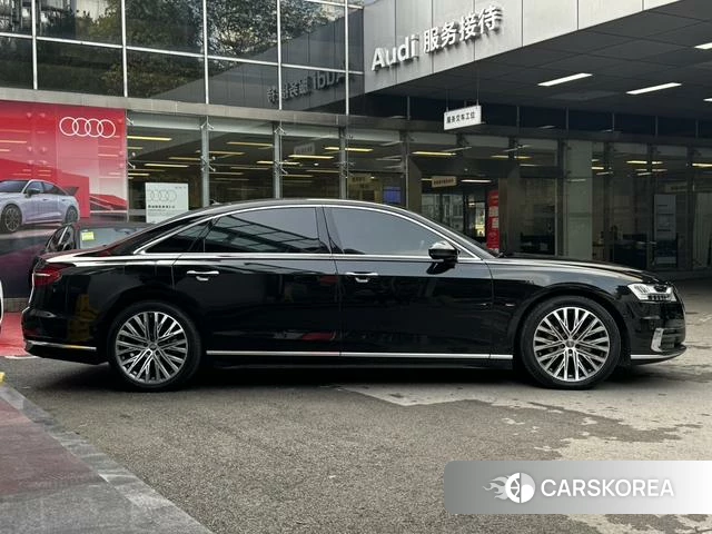 Audi A8 id 4255818 из Китая 8
