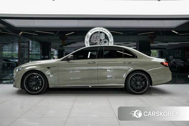 Mercedes-Benz E-class AMG id 4260002 из Китая 8