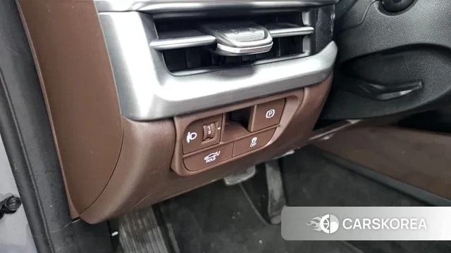 Hyundai Grandeur (GN7) id 3544731 из Кореи 8