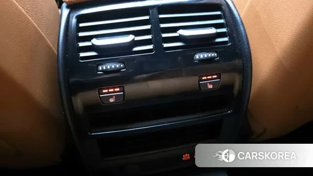 BMW 5 Series (G30) id 2979175 из Кореи 8