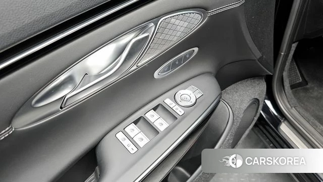 Genesis GV70 id 4202758 из Кореи 8