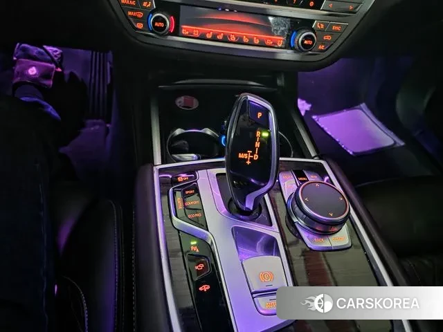 BMW 7 Series (G11) id 3757061 из Кореи 8