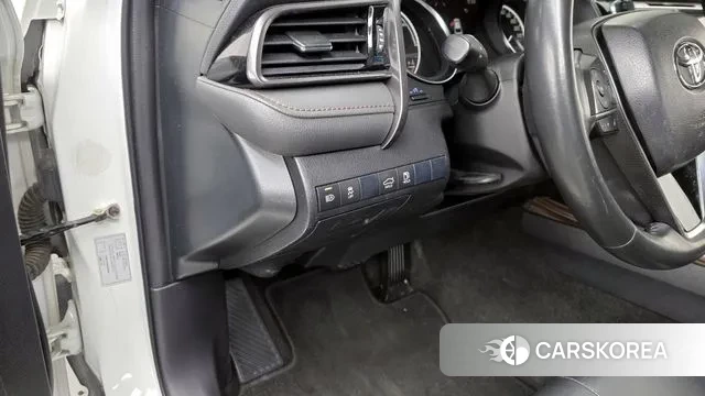 Toyota Camry (XV70) id 3593262 из Кореи 8