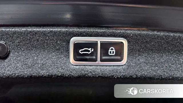 Hyundai Grandeur Hybrid (GN7) id 3740164 из Кореи 8