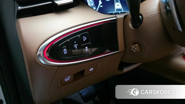 Genesis GV70 id 3851468 из Кореи 8