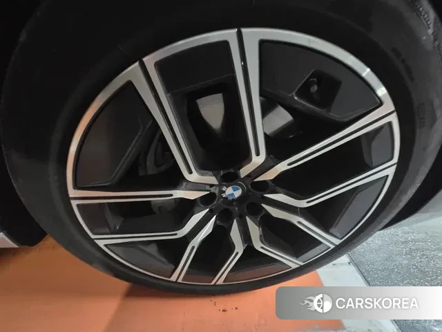 BMW 7 Series (G70) id 3679786 из Кореи 8