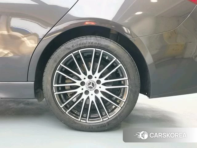 Mercedes-Benz Class C id 4210131 из Китая 8