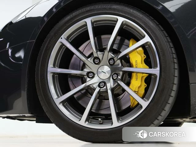 Aston Martin Rapide id 4210911 из Китая 8
