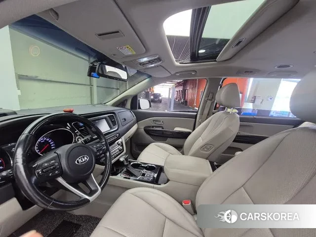 Kia The New Carnival id 3055421 из Кореи 8