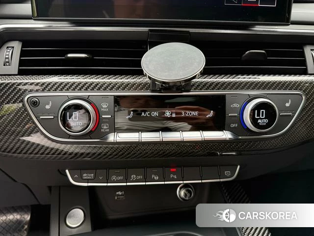 Audi A4L id 4300461 из Китая 8