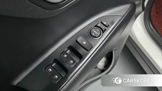 Kia Stonic id 4459725 из Кореи 8