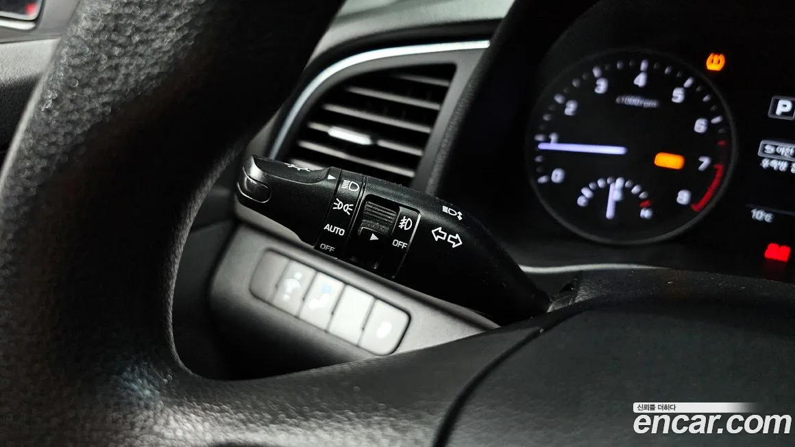 Hyundai Avante AD id 2170778 из Кореи 8