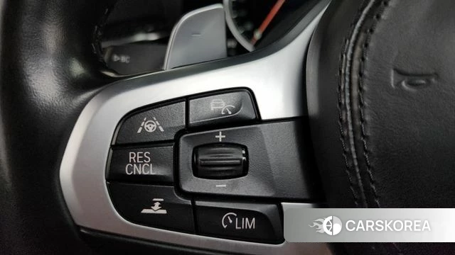 BMW 5 Series (G30) id 4642817 из Кореи 8
