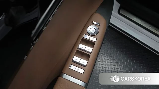 Hyundai Grandeur (GN7) id 3769608 из Кореи 8