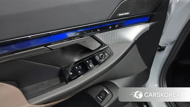 BMW 5 Series (G60) id 3580569 из Кореи 8