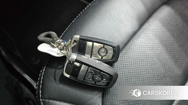 Ford Explorer id 4410918 из Кореи 8