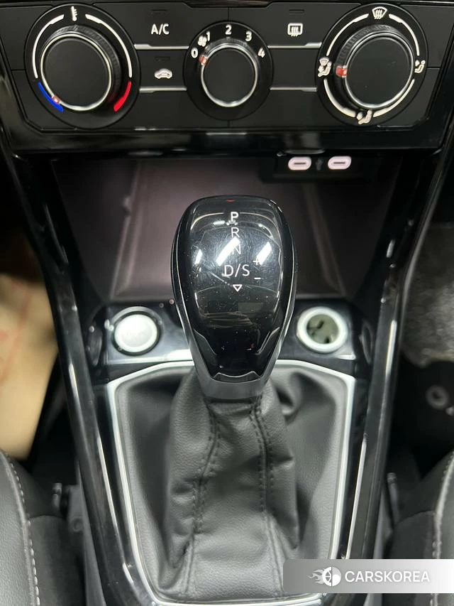 Volkswagen Exploring the shadow id 4218729 из Китая 8